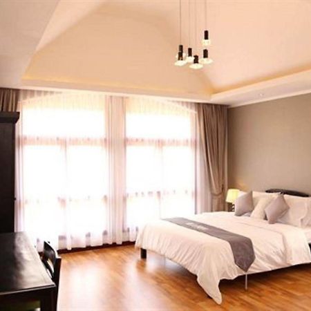 Villa Cambell Hotel & Cafe 프놈펜 외부 사진
